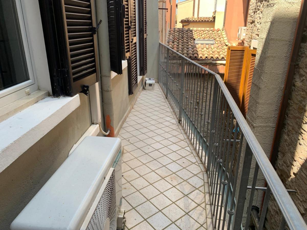 Casa Tangerina Apartment Pesaro Bagian luar foto